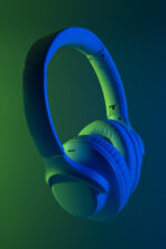 SonicWave X9 Wireless Headphones - Image 4